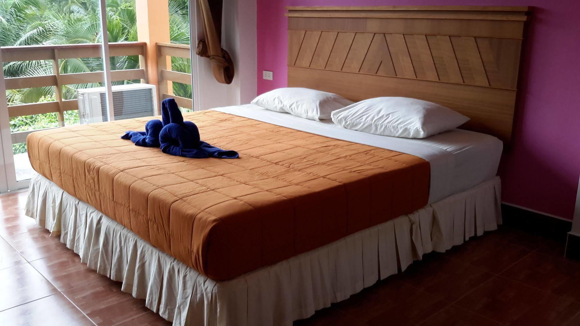 N.D.Hotel Ko Lanta エクステリア 写真
