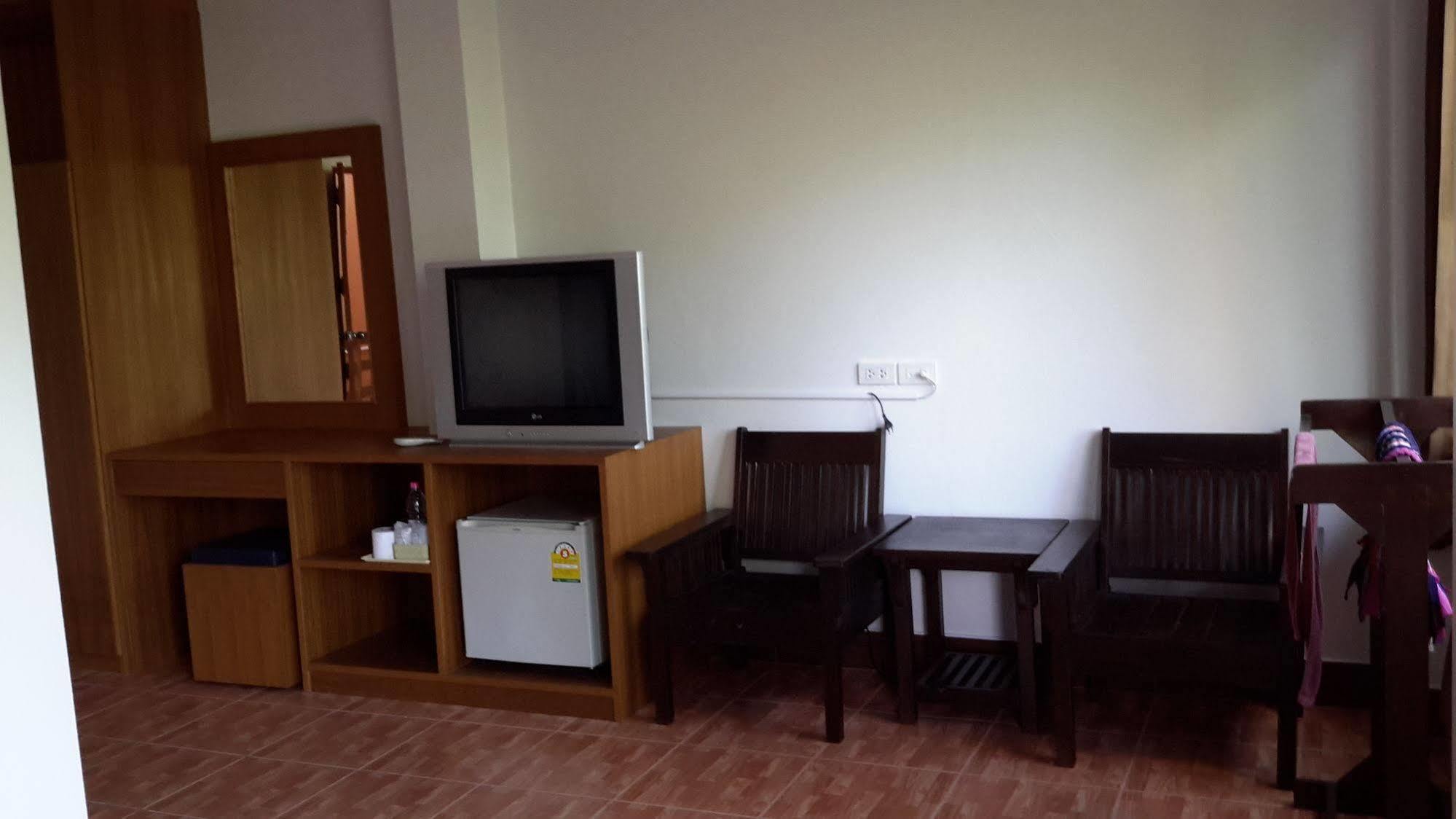 N.D.Hotel Ko Lanta エクステリア 写真
