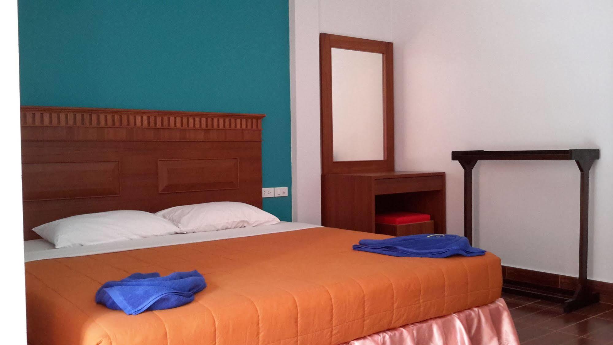 N.D.Hotel Ko Lanta エクステリア 写真